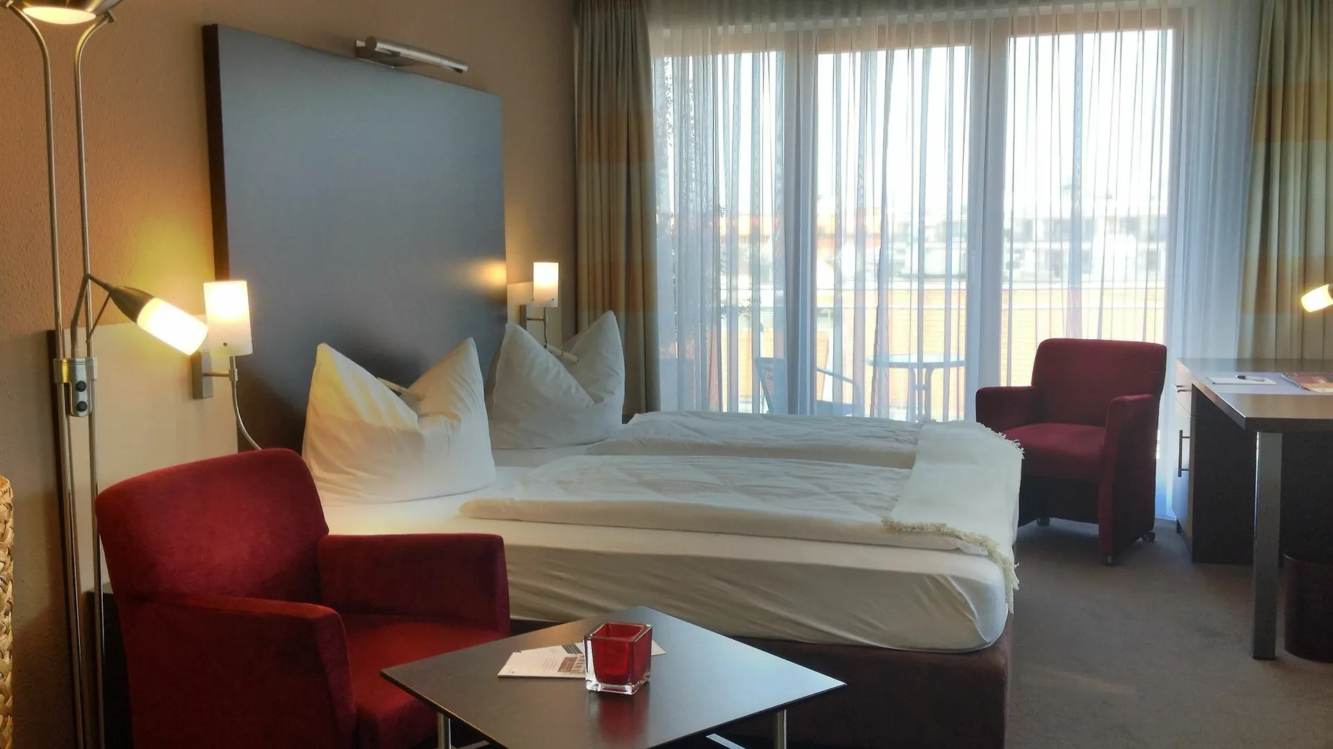 Apartmenthotel Quartier M Leipzig 5*,